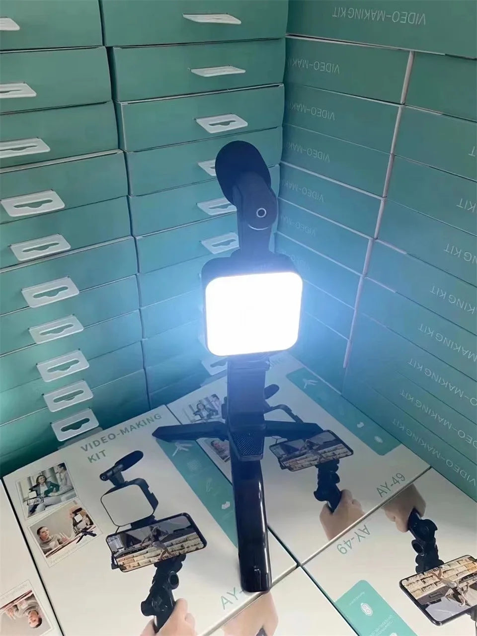 Kit Influencer "Viral Start" – Trípode, Micro y Foco LED Pro